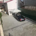 Csikos Apartment