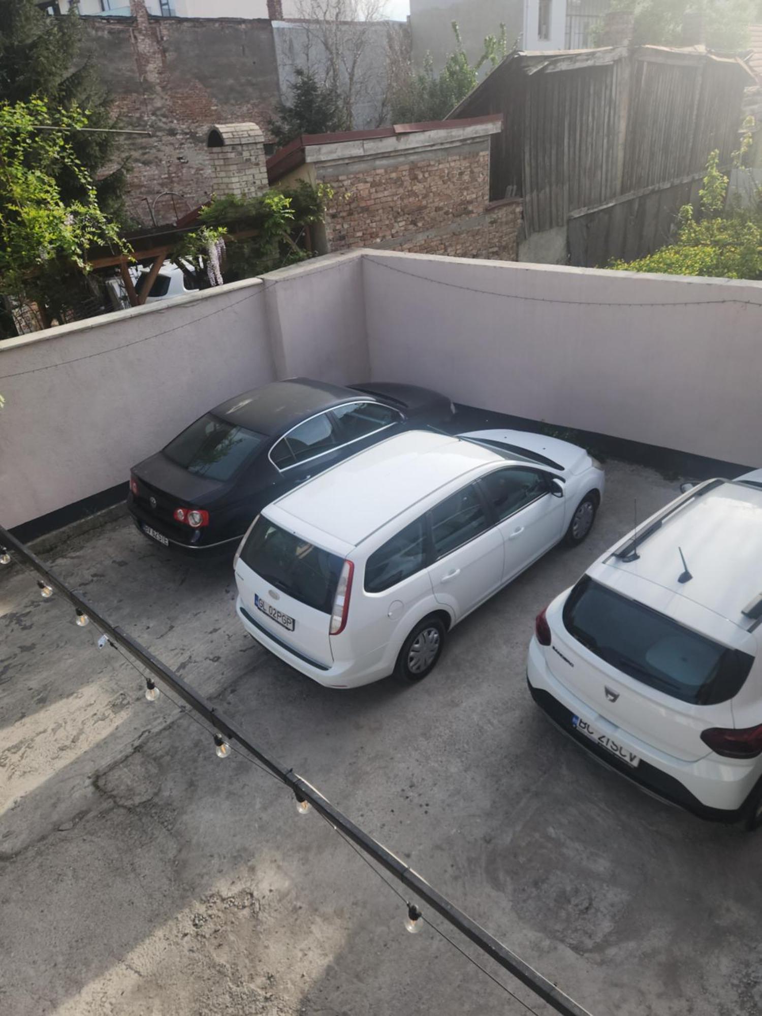 Csikos Apartment