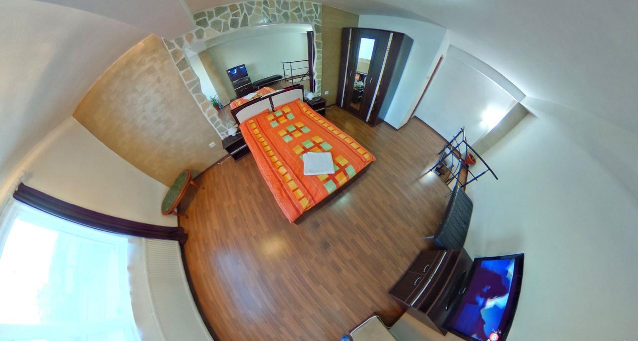 Csikos Apartment *